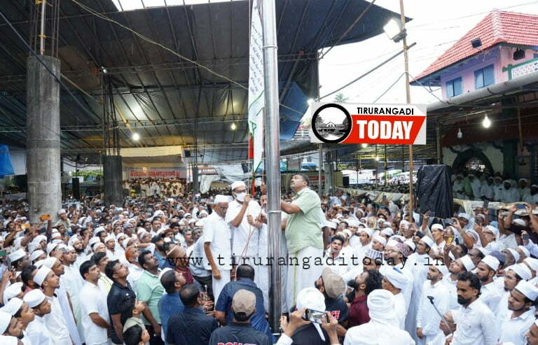 മമ്പുറം ആണ്ടുനേർച്ചക്ക് ഭക്തിസാന്ദ്രമായ തുടക്കം