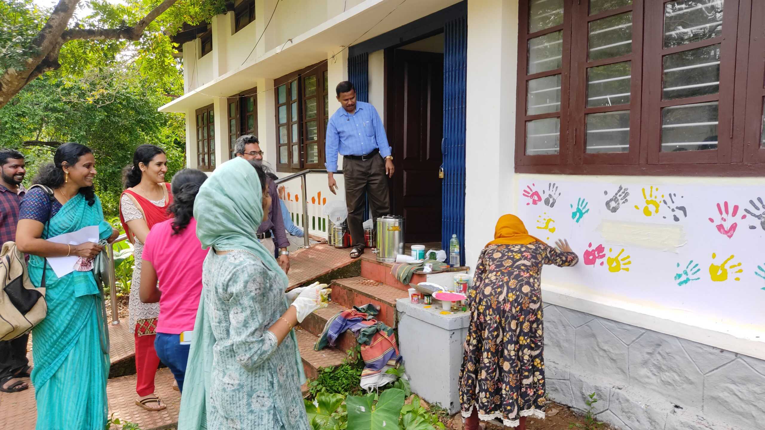 നിറങ്ങളില്‍ നിറഞ്ഞ് സര്‍വകലാശാലാ എന്‍.എസ്.എസ്. ഓഫീസ്