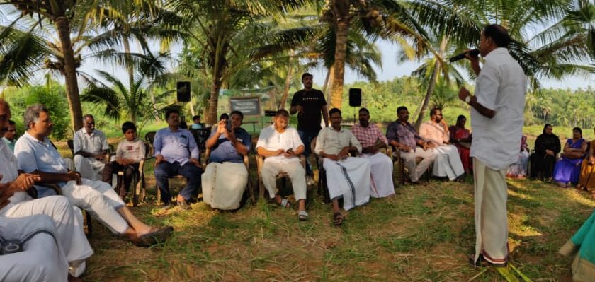 നാലു പതിറ്റാണ്ടുകൾക്ക് ശേഷം സഹപാഠികൾ ഒത്തുകൂടി