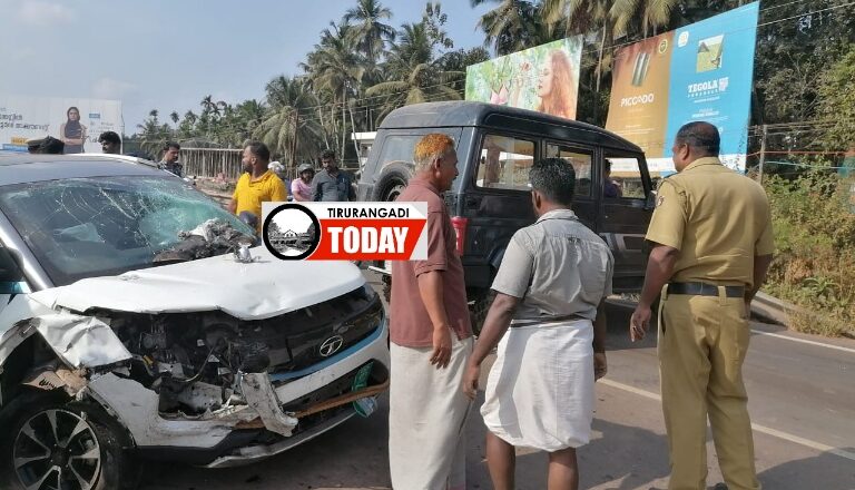 കൂരിയാട് വാഹനാപകടം, ദേശീയപാതയിൽ ഗതാഗതം മുടങ്ങി