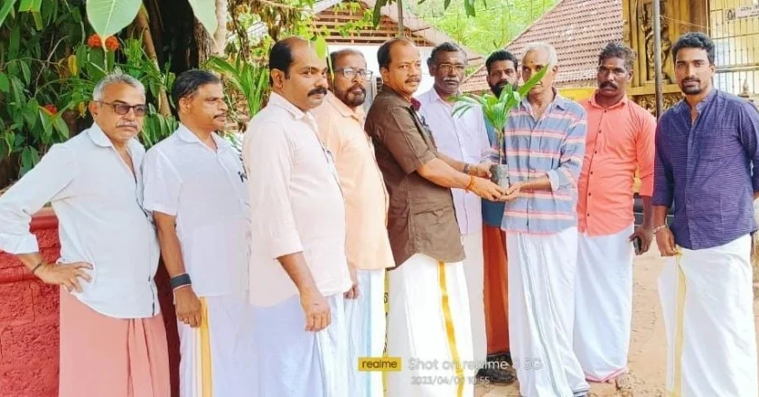 സേവാ സപ്താഹം ; ഭാരതീയ ജനതാ കര്‍ഷകമോര്‍ച്ച ജില്ലാ കമ്മിറ്റി വൃക്ഷത്തൈ വിതരണം ചെയ്തു