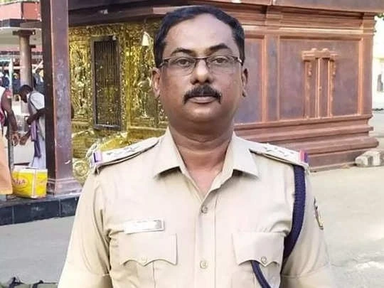 ട്രാഫിക് ഗ്രേഡ് എസ്‌ഐയെ താമസ സ്ഥലത്ത് തൂങ്ങി മരിച്ച നിലയില്‍ കണ്ടെത്തി