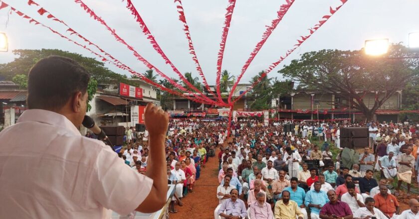 സംസ്ഥാന സര്‍ക്കാരിന്റെ രണ്ടാം വാര്‍ഷികം ; വള്ളിക്കുന്നില്‍ ബഹുജനറാലിയും പൊതുയോഗവും സംഘടിപ്പിച്ചു