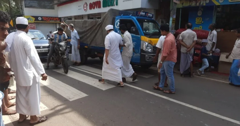 മദ്‌റസ വിദ്യാർഥിനിക്ക് പിക്കപ്പ് ലോറിയിടിച്ച് പരിക്ക്