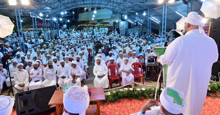 പ്രവാചക പ്രകീര്‍ത്തനങ്ങള്‍ പെയ്തിറങ്ങി കുണ്ടൂര്‍ ഉറൂസിന് ഭക്തി നിര്‍ഭരമായ സമാപനം