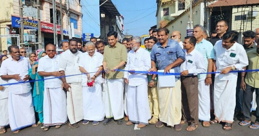 നവീകരിച്ച താനാളൂർ – പുത്തനത്താണി റോഡ് നാടിന് സമർപ്പിച്ചു