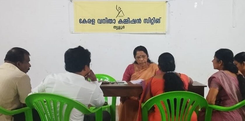 വസ്തുവിന്റെയും സ്വത്തിന്റെയും പേരില്‍ അമ്മമാരെ പീഡിപ്പിക്കുന്നു: വനിതാ കമ്മിഷന്‍