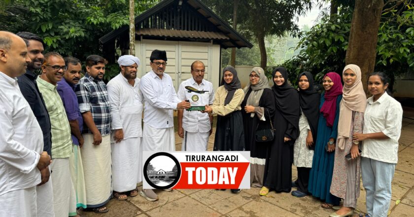 പത്തൊൻപതാം വയസ്സിൽ ആകാശ വിസ്മയം തീർത്ത മറിയം ജുമാനയെ എം.എസ്.എഫ് ഹരിത മലപ്പുറം ജില്ലാ കമ്മിറ്റി ആദരിച്ചു