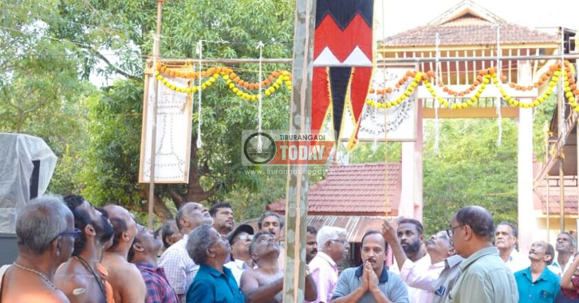 വെളിമുക്ക് കാട്ടുവാച്ചിറ ക്ഷേത്രത്തിൽ താലപ്പൊലി മഹോത്സവത്തിന് കൊടിയേറ്റി