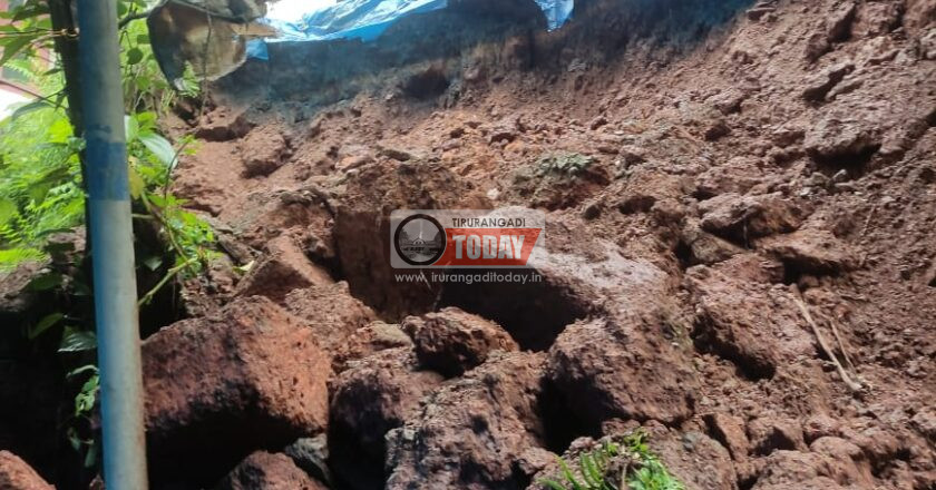 ശക്തമായ മഴയിൽ മണ്ണിടിഞ്ഞ് വീട് തകർന്നു