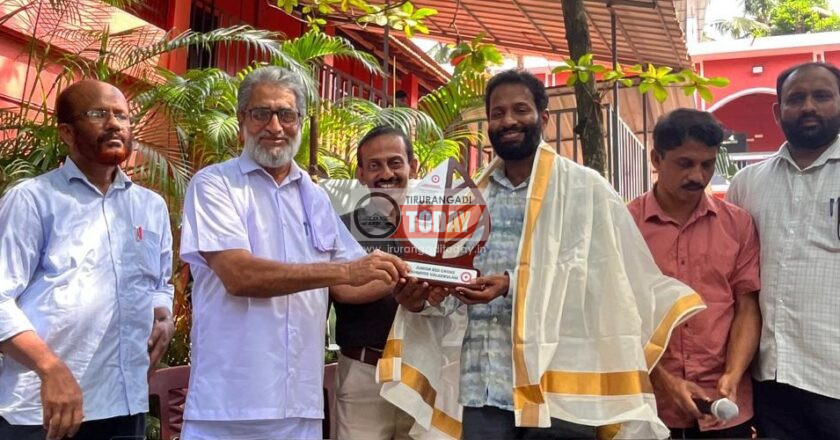 പ്രഥമ ഹരിതശ്രീ അവാർഡ് കെ പി ഷാനിയാസ് മാസ്റ്ററിന്