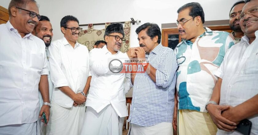നിലമ്പൂരില്‍ കോണ്‍ഗ്രസിന് മുന്നേ ആദ്യം പ്രവര്‍ത്തനം തുടങ്ങിയത് ലീഗ് ; പാണക്കാട് തങ്ങളെ സന്ദര്‍ശിച്ച് ആര്യാടന്‍ ഷൗക്കത്ത്
