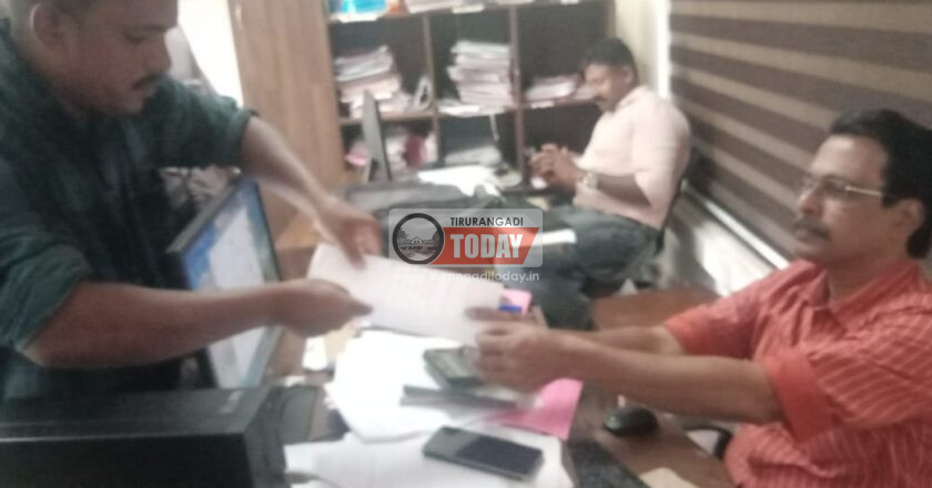 പരപ്പനങ്ങാടി ടൗണിലെയും പരിസര പ്രദേശത്തെയും റോഡിലെ വെള്ളക്കെട്ട് : നിവേദനം നല്‍കി