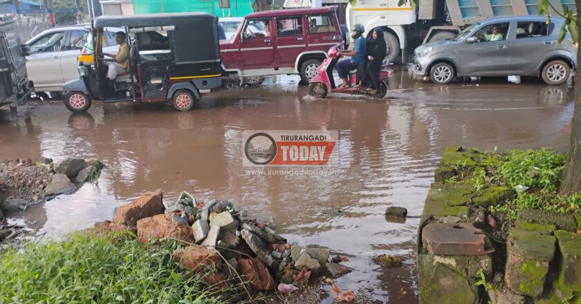 കൊളപ്പുറം ദേശീയപാതയ്ക്ക് സമീപം വെള്ളക്കെട്ട് : പരിഹാരം കാണണമെന്ന് ആവശ്യം
