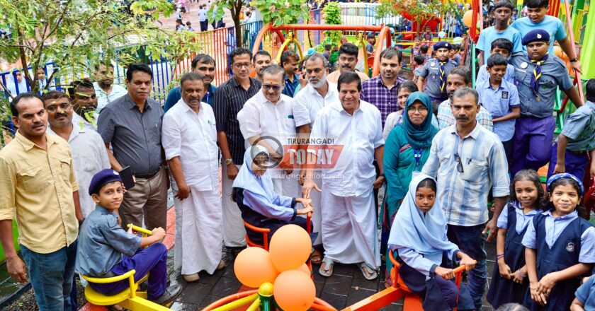 വെളിമുക്ക് യു പി സ്‌കൂള്‍ ചില്‍ഡ്രന്‍സ് പാര്‍ക്ക് ഉദ്ഘാടനം ചെയ്തു