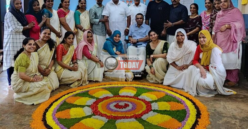 സ്നേഹത്തിന്റെയും സാഹോദര്യത്തിന്റെയും മധുരം വിളമ്പി മമ്പുറം ജി.എം.എൽപി. സ്കൂളിൽ ഓണാഘോഷം വിപുലമായി സംഘടിപ്പിച്ചു