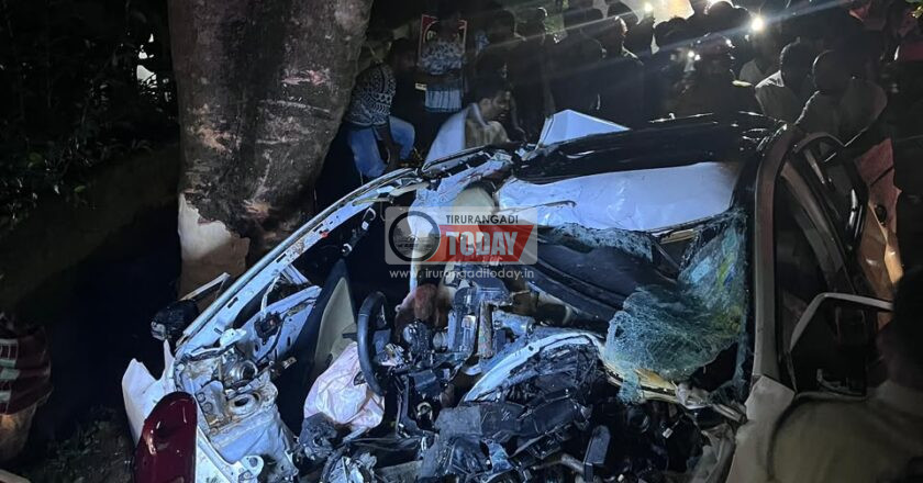 കണ്ണൂരില് കാര് മരത്തിലിടിച്ച് അപകടം; നാല് പേര് മരിച്ചു.