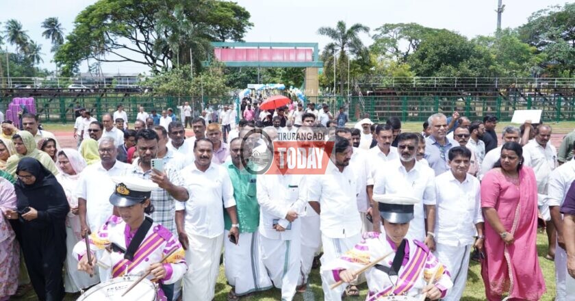 തിരൂർ രാജീവ് ഗാന്ധി സ്റ്റേഡിയത്തിന്റെ നവീകരണം ദ്രുതഗതിയിൽ പൂർത്തീകരിക്കും: മന്ത്രി ഒ.ജെ. ജനീഷ്